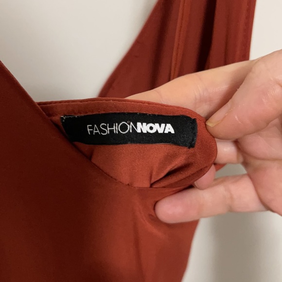 Fashion nova  dress - Picture 5 of 7